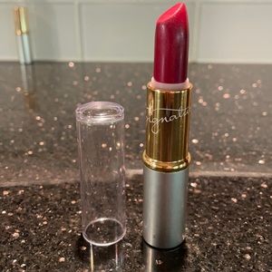 Mary Kay signature cream Lipstick in magenta.